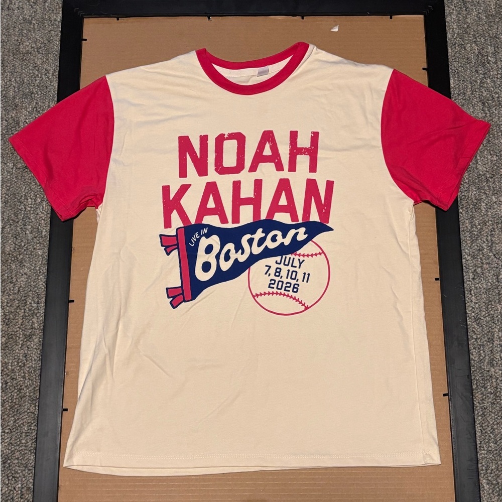 Noah Kahan Official Tour T-Shirt Fenway Park Boston July 2026 Size L Red Tan